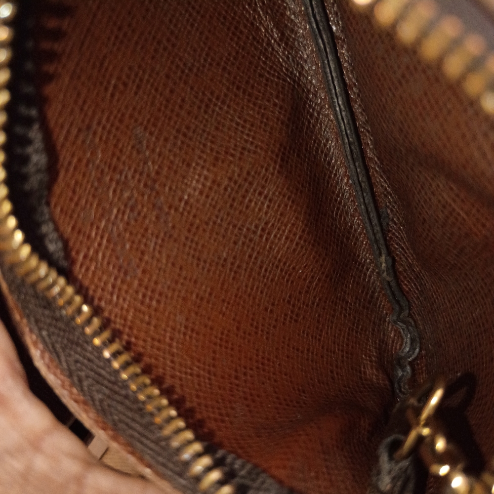 Louis Vuitton Brown Key Pouch - Picture 6 of 10
